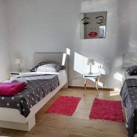 Premium Apartments Adore Novalja Exterior foto